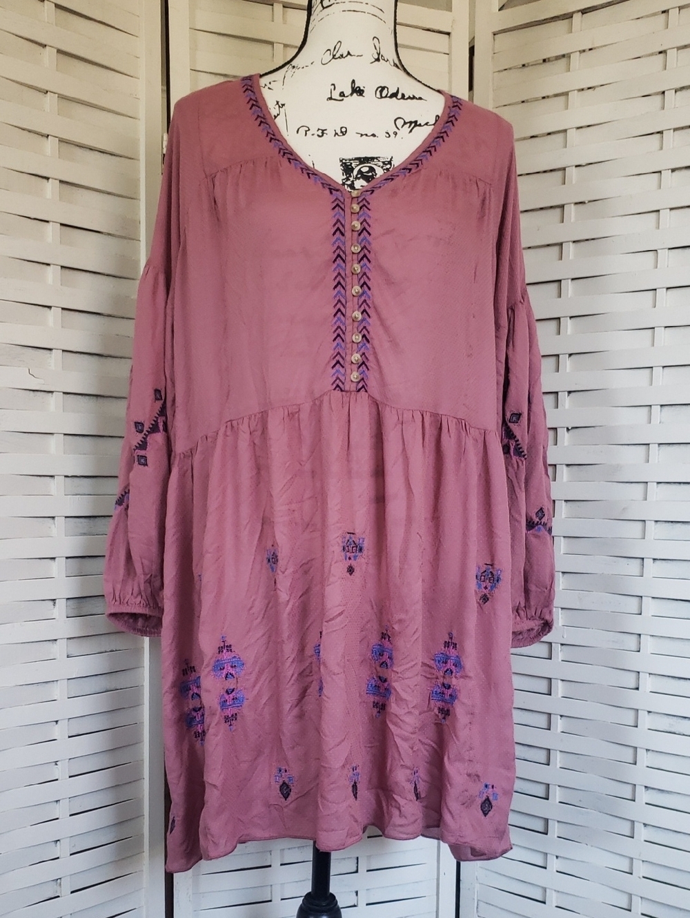 Lucky Brand Boho Embroidered Peasant Dress in Mauve Pink Size S